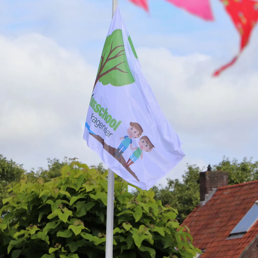 Vlag logo Antoniusschool Natuurplein